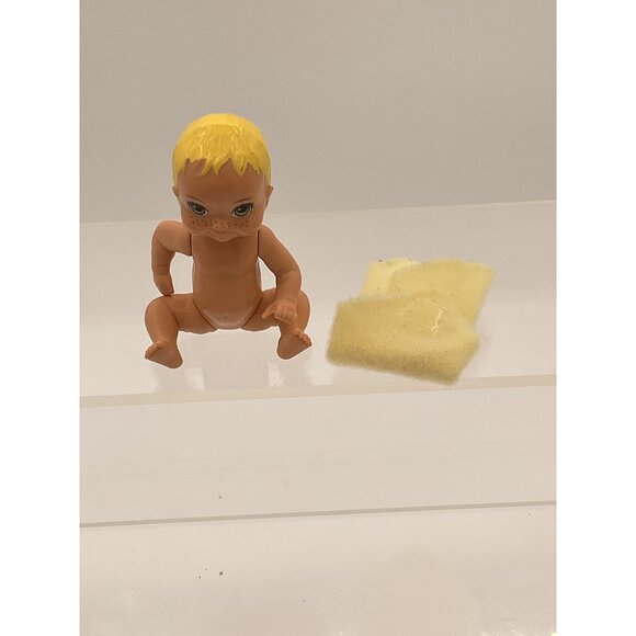 Vintage Blond Haired Baby Barbie Doll With Yellow Blanket By Mattel - Picture 1 of 2